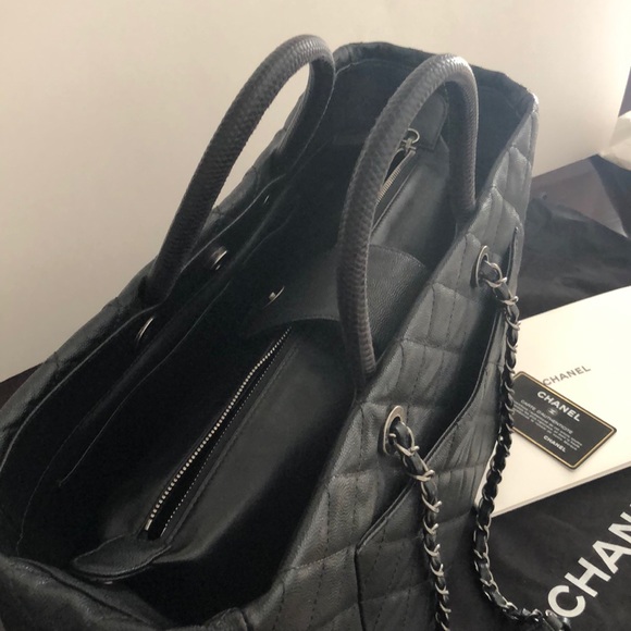 CHANEL Caviar Tote with Exotic Handles - Picture 7 of 16